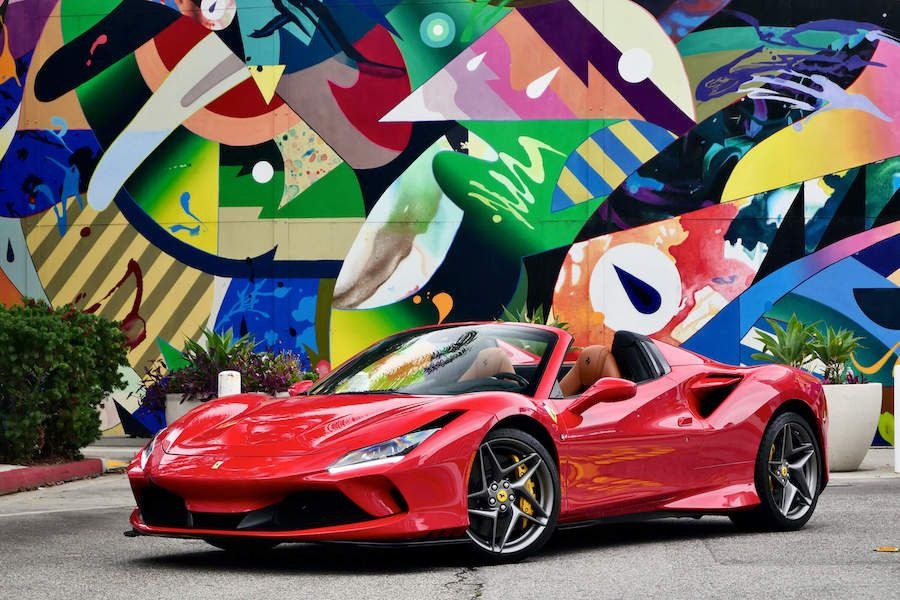 Ferrari F8 Spider - Imagem 1