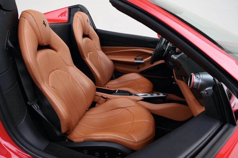 Ferrari F8 Spider - Imagem extra 5