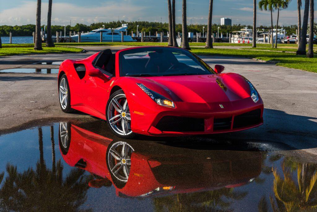 Ferrari 488 Spider - Imagem 1