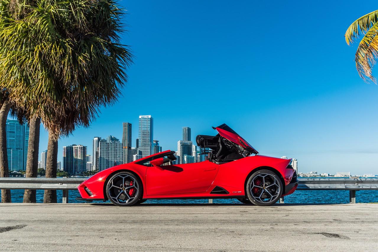 Lamborghini Huracan Evo - Imagem 4