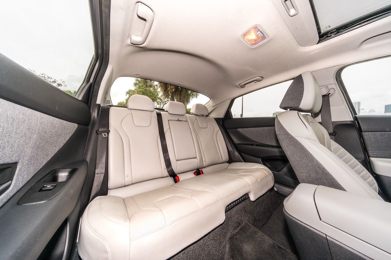 Hyundai Elantra - Imagem extra 8