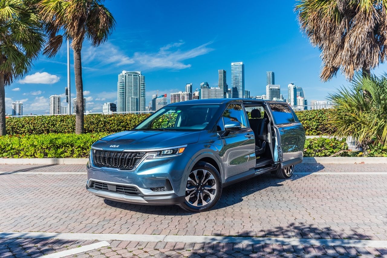 Kia Carnival - Imagem 2