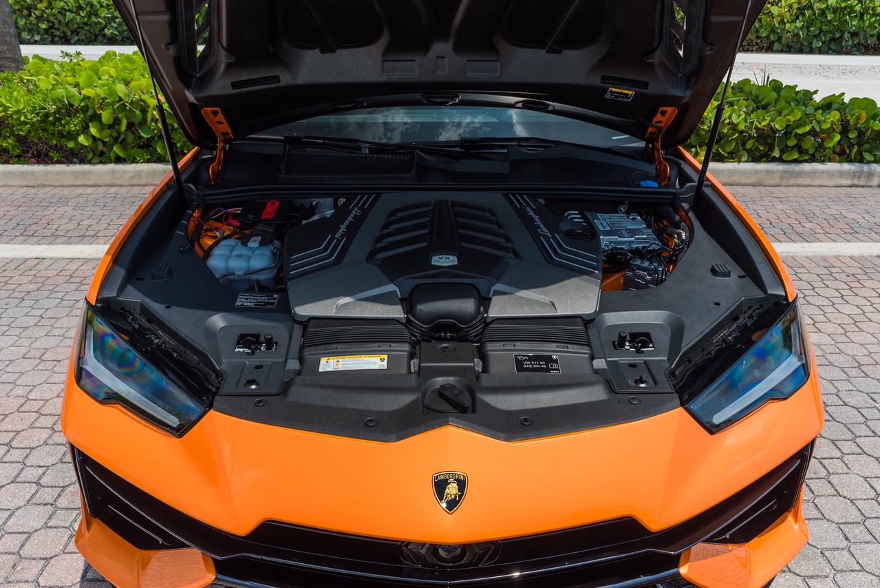 Lamborghini Urus Performante - Imagem 2