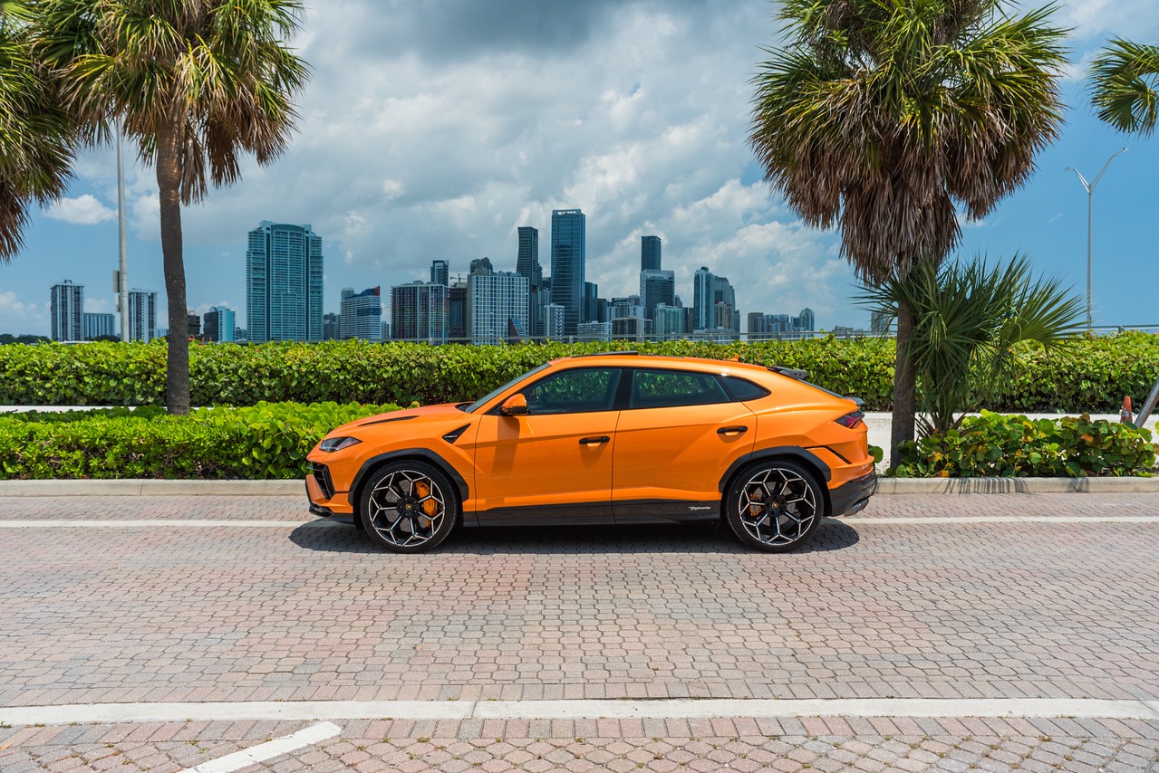 Lamborghini Urus Performante - Imagem 3