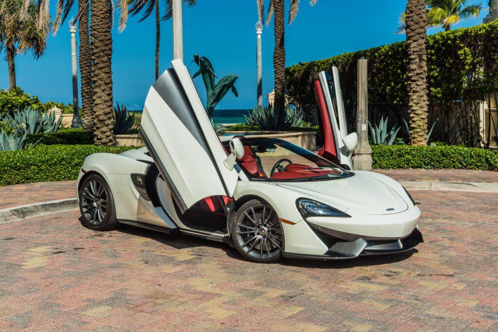 McLaren 570S - Imagem 2