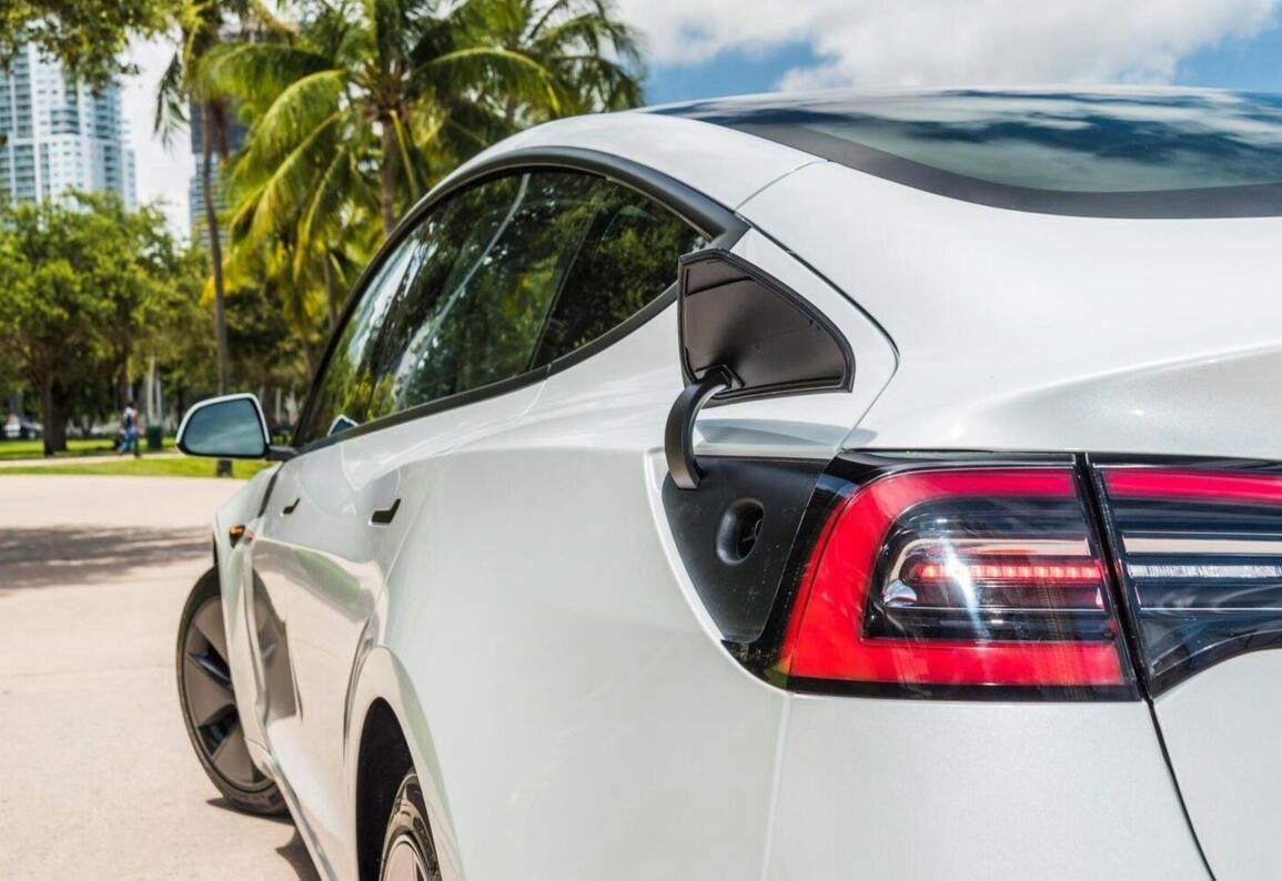 Tesla Model 3 - Imagem 4