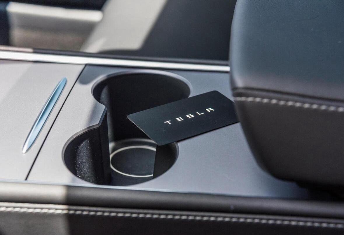 Tesla Model 3 - Imagem extra 5