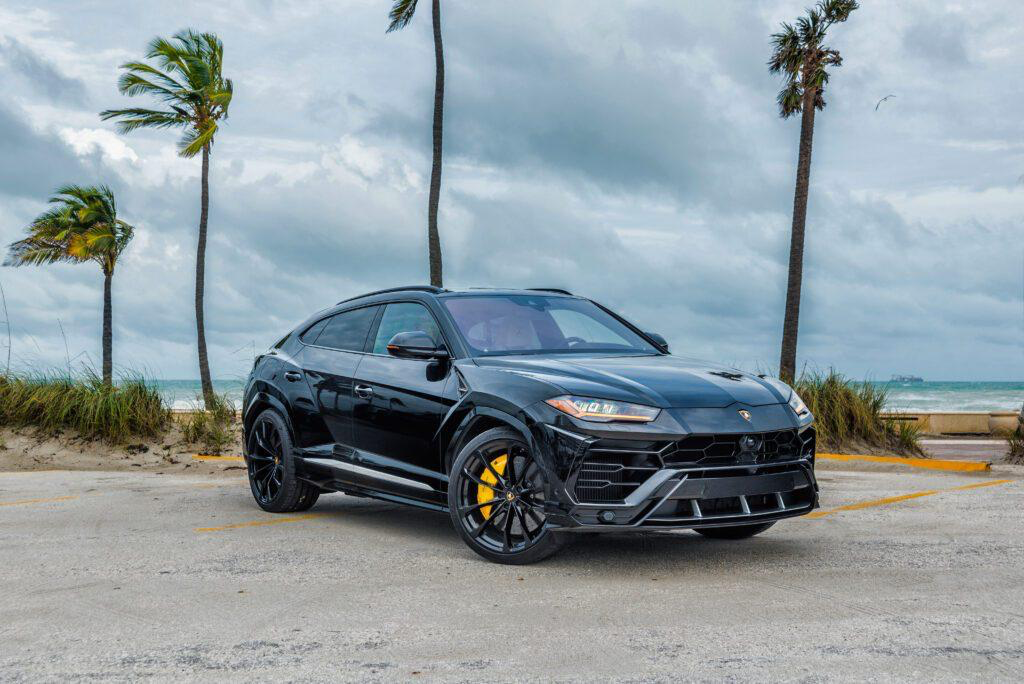 Lamborghini Urus Black Edition